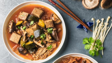 Vegánske Sundubu Jjigae.jpg