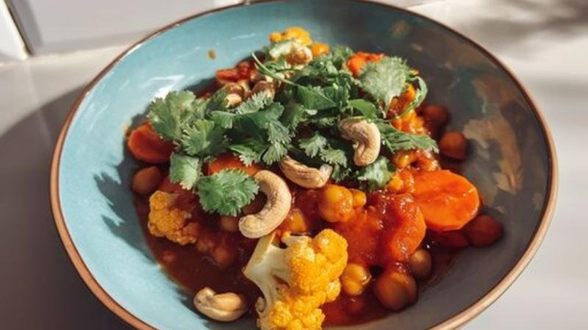 Dušená cizrna s jemným kořením.jpg