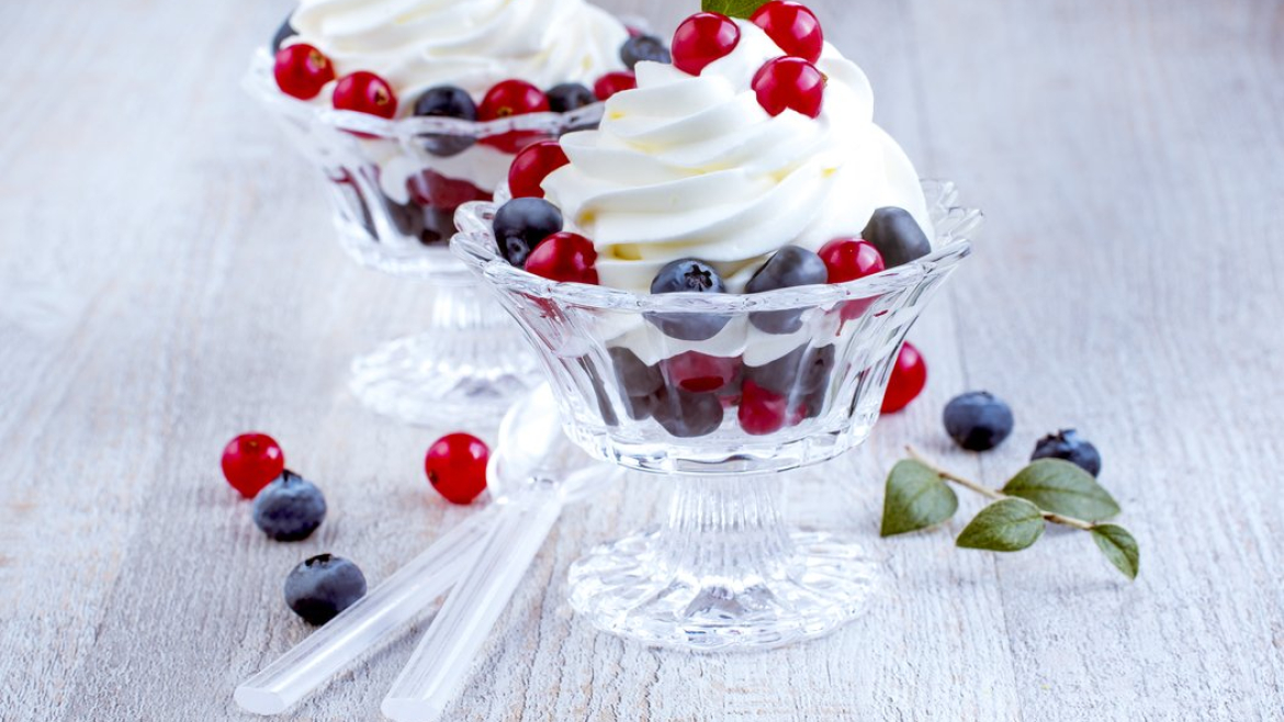 Large-WHIPPED_CREAM_WITH_BLUEBERRIES_AND_REDCURRANTS.jpg