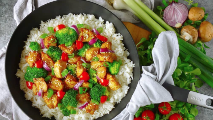 Recept na rychlou kuřecí čínu pro děti - recept od @marketa_v_troube pro Tefal pánev wok Unlimited