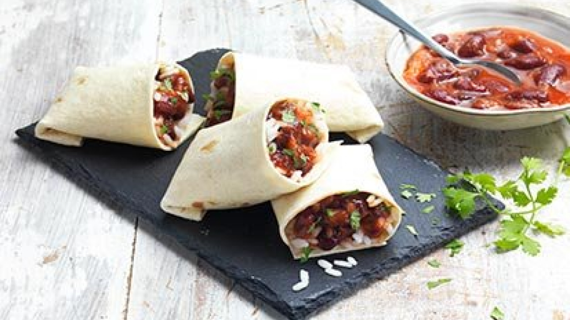 Burritos z červených fazolí - recept pro varný kuchyňský robot Tefal Click and Cook