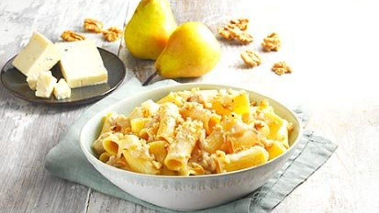 Rigatoni s gorgonzolou, hruškou a ořechy - recept pro varný kuchyňský robot Tefal Click and Cook
